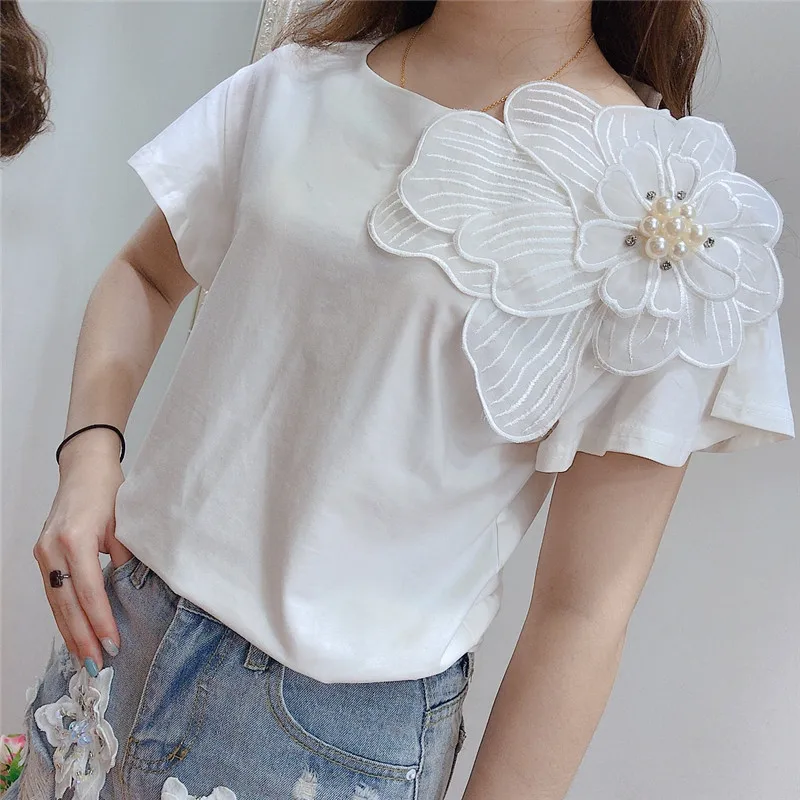 Женская футболка с цветочным принтом MUMUZI белая нашивками в стиле Харадзюку