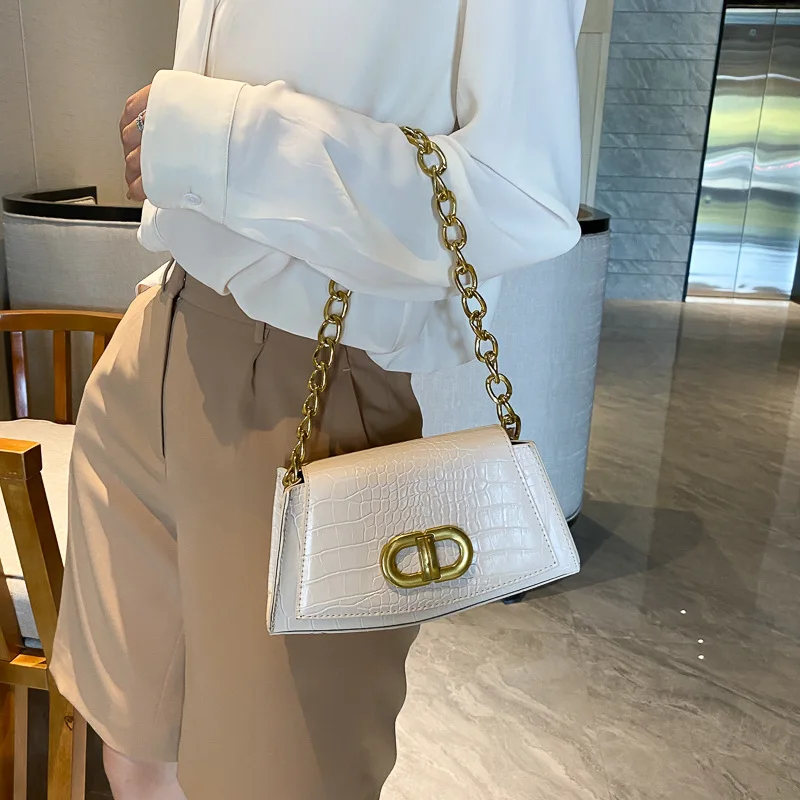 

2022 France Popularity Fashion Simplicity Small Bag Female Trendy Chain Wild Portable Handbag Niche Design One shoulder Bag