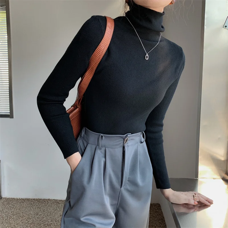 Базовый свитер с высоким воротником для отдыха приталенный уютный вязаный