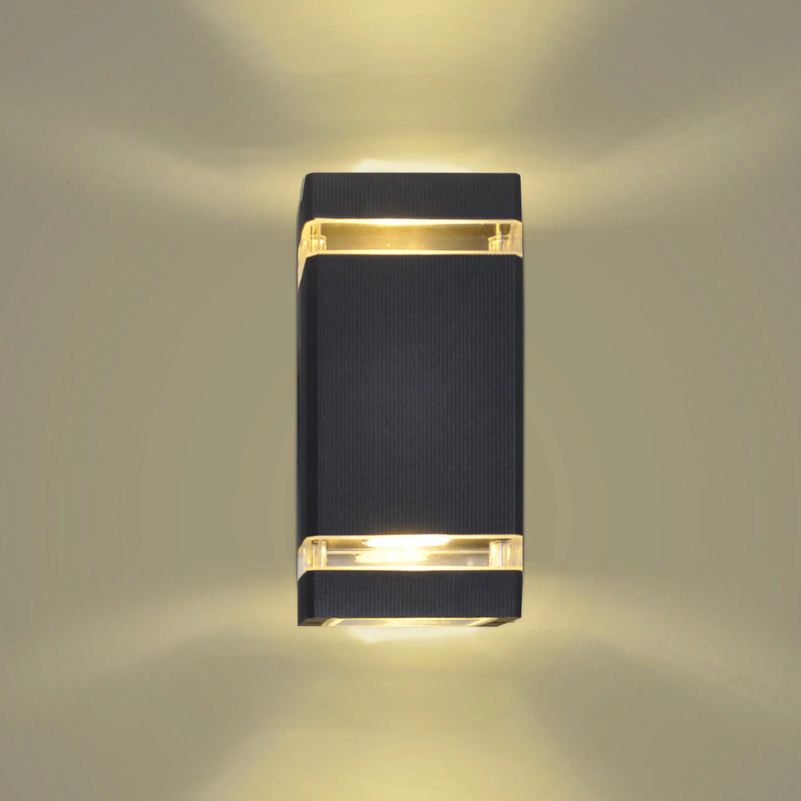 Настенный светильник Artpad для крыльца с лампочкой Gu10 вертикальное и нижнее бра