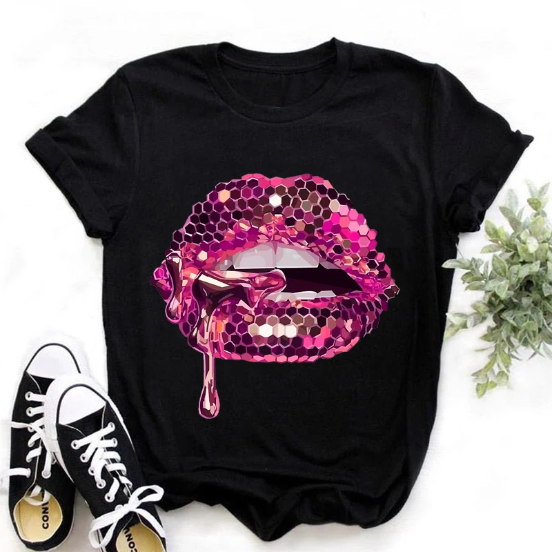 Camiseta negra con estampado de labios y purpurina rosa para mujer, remera...