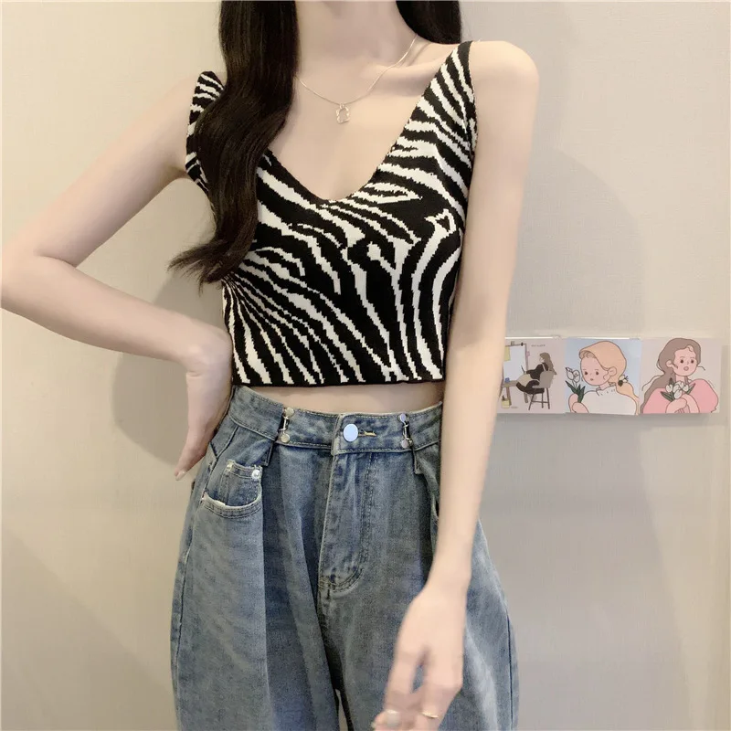 

V-neck Vest Women Short Casual Loose leopard print Student Knitted Halter Korean base shirt 2021 Summer Sleeveless clothes