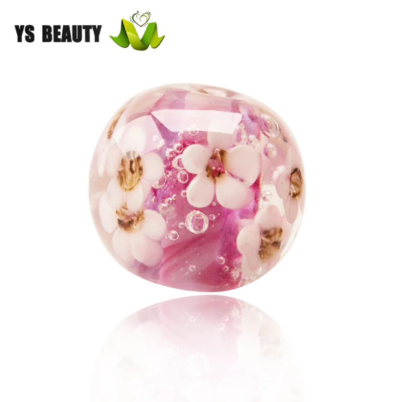 Маленькие бусины-вишенки браслет из бисера ручной работы украшения для дома