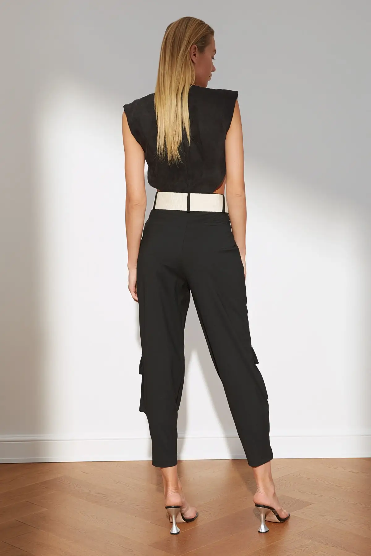 

Trendyol Arched Pants TWOSS21PL0361