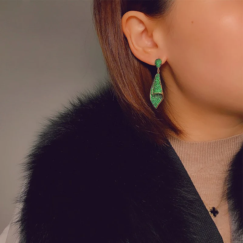 

AAA Luxury Rose Red CZ Leaves Water Droplets Style Earrings S925 Silver Post Plated Gold Conch Drop Earrings for Women Jewelry