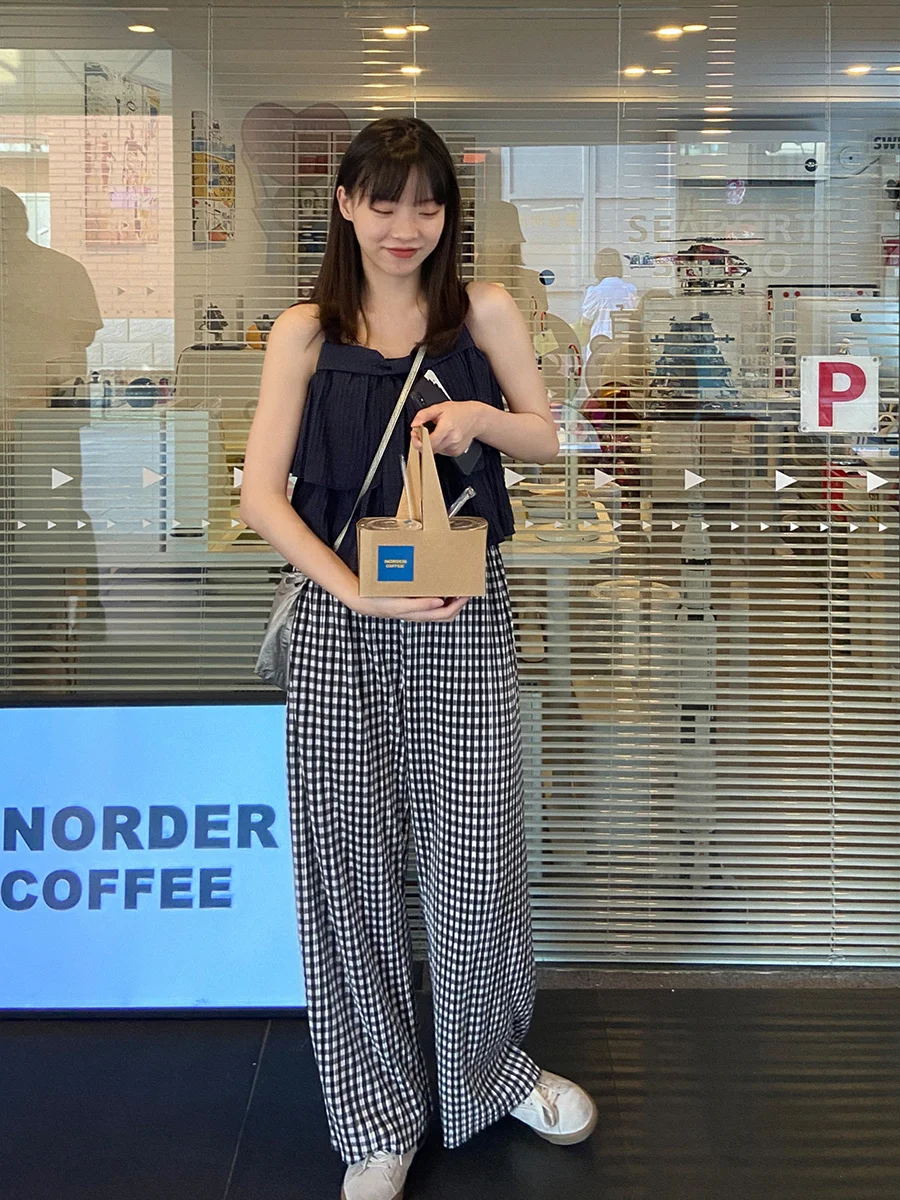 Женский летний топ без рукавов с текстурным бантом на бретелях | Женская одежда