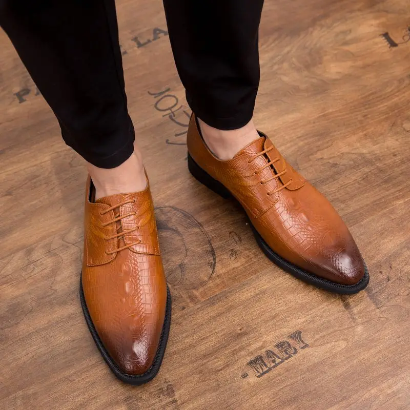 

2021 Autumn New Men's PU Lace Up Formal Business Shoes Flat Bottomed Overshoot High Quality Men Shoes Wedding Shoes Hot KA512