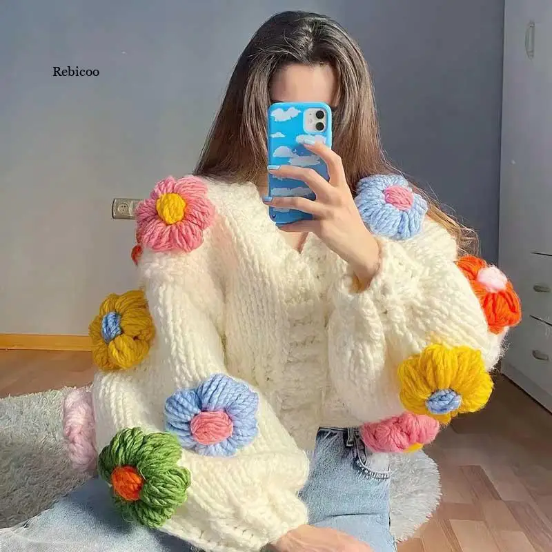 

Winter Women's Cardigans Multicolor Floral Knitted Decoration Long Sleeve Loose Coats Warm Sweaters 3 Colors