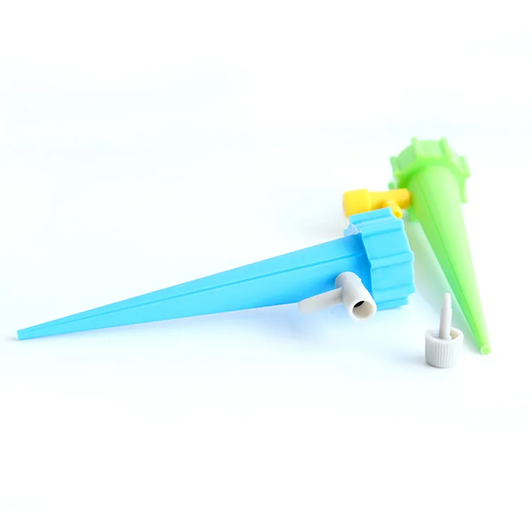 

New 1/4/8PCS Drip Irrigation System Automatic Watering Spike for Plants Garden Watering System Irrigation System Greenhouse