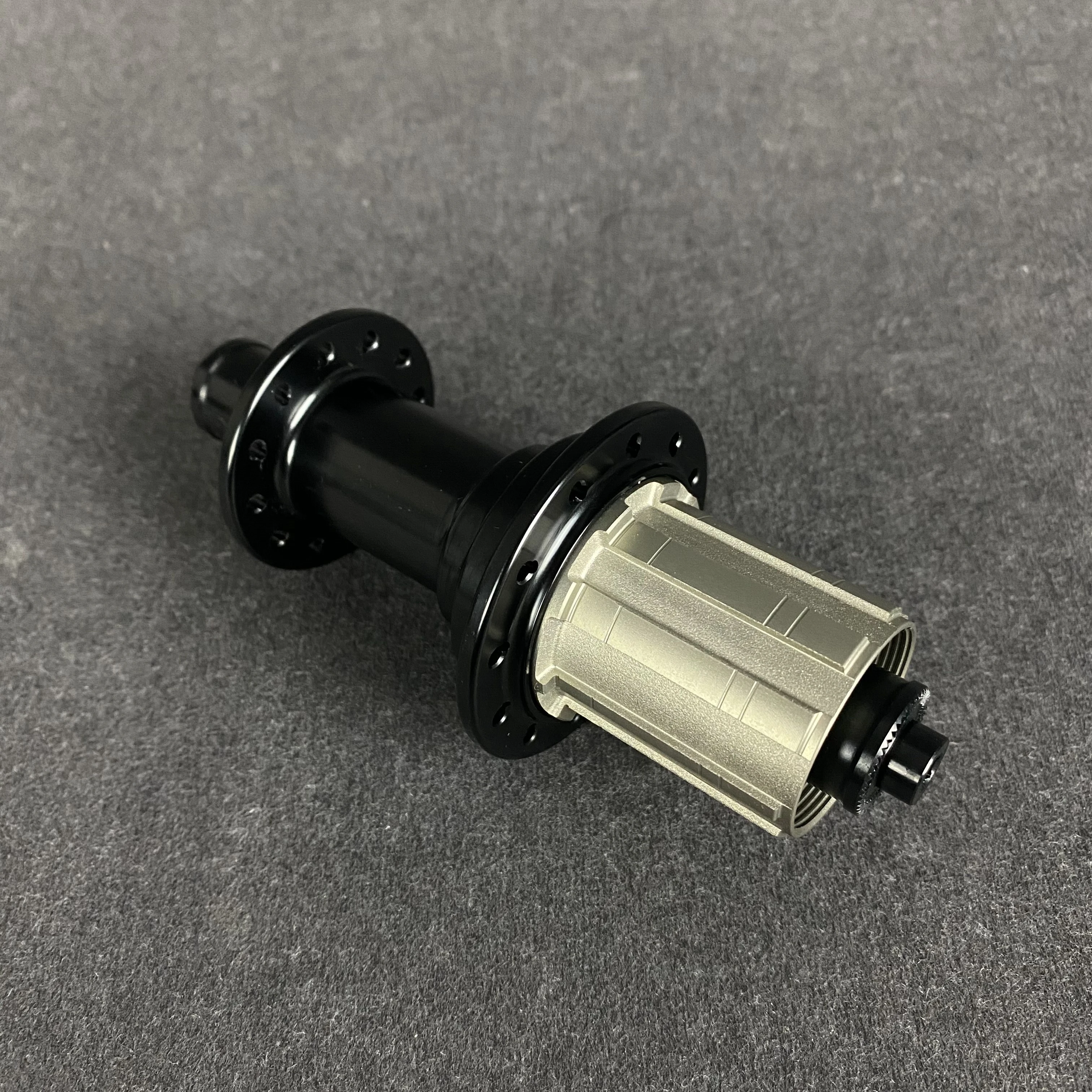 Супер легкая ступисветильник для дорожного велосипеда Powerway R13 передняя 79 г