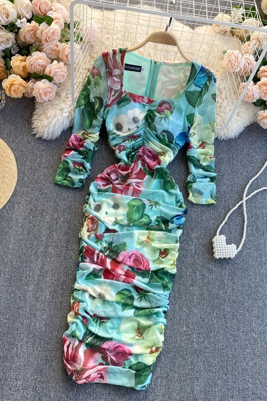 

Feminine Dress with Pleated Waist and Buttocks Medium Sleeve Slim Mid Length Elegant Printed Dress