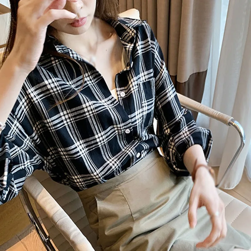 

2021 Women Plaid Shirts Early Autumn Blouse Women's Autumn Retro Hong Kong Style Sub-shirt Loose shirt M-XL