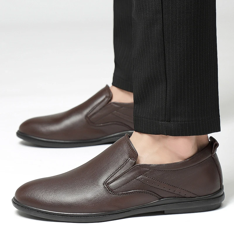 

Zapatos Casuales Fashion Men Casual Shoes Men's Leather Man Hot Sneakers Flat Shoe For 2020 Loafers Mens Sale