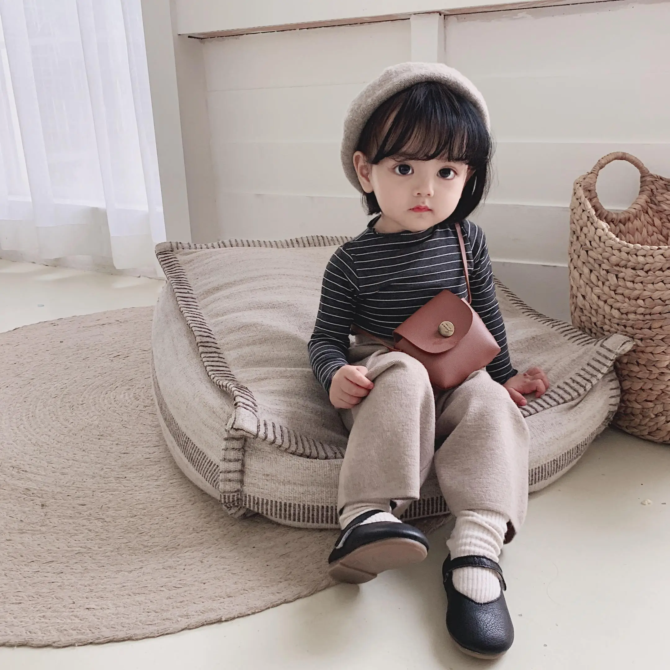 Girls T-shirt Spring And Autumn Dress New Kids Long Sleeve Bottom Shirt kids Long Sleeve Tops Girls Tees - Цвет: Темно-серый