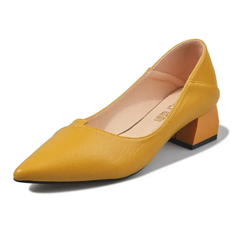 Новинка Тонкие туфли на низком каблуке в Корейском стиле Женские с острым носком