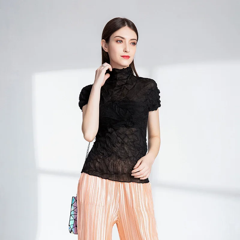 

Summer 2019 new black sexy wild pleated shirt female short-sleeved micro-transparent niche design high collar t-shirt