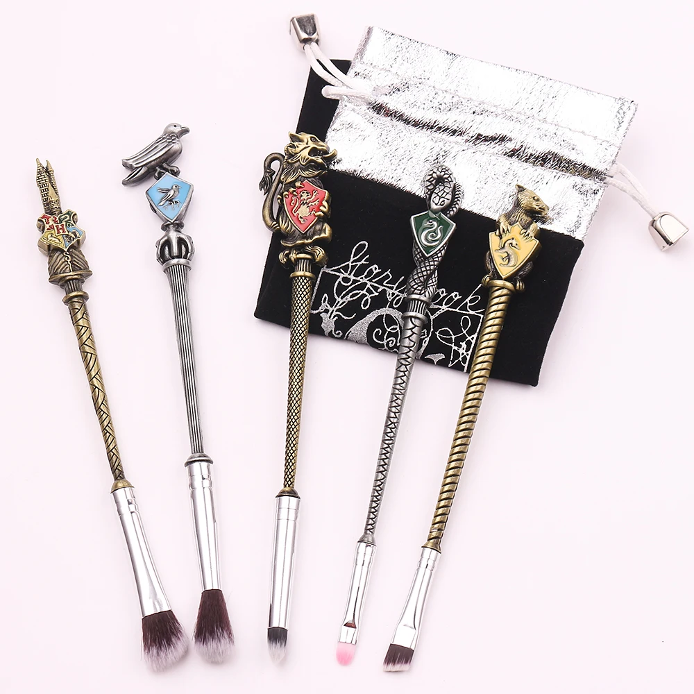 Movie Makeup Brushes Set Hogwarts Magic School Badge Enamel Animal Cosmetics Pro Eyeshadow Brush Eyebrow Lip Makeup Tool Kit