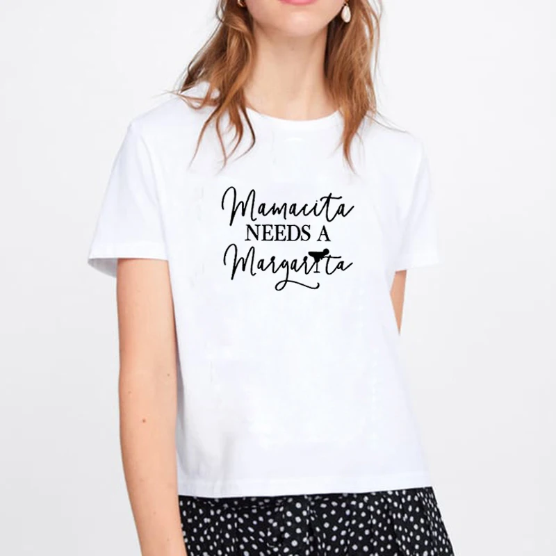 Футболка женская хлопковая с коротким рукавом круглым вырезом и принтом букв