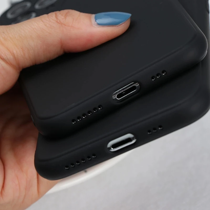 

Retro flowers chrysanthemum leaves phone case for iPhone 11 12pro max x xr xsmax 6 7 8 plus 5 SE Black matte silicone cover