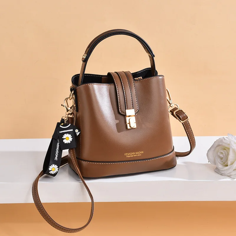 

2020 New Bag Women's Solid Color Fashion Simple Wild Messenger Bag Handbag Shoulder Bucket Bag