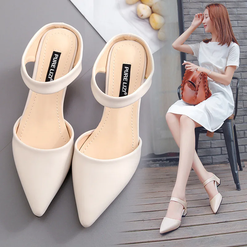 

2021 spring and summer Korean version of the new mid-heel sandals and slippers female pointed-toe thick-heel semi-slipper trend