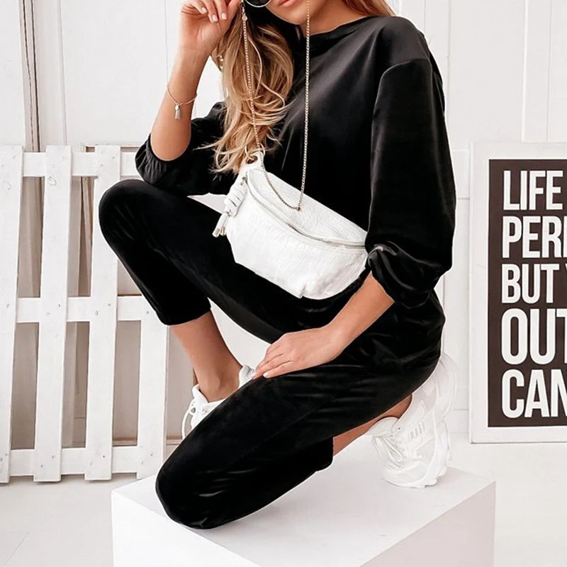 

Velour Two Piece Sets Women Tracksuit Velvet Pant Sets Woman Solid Top And Pants Suit Fashion Streewear Conjuntos De Mujer 2021