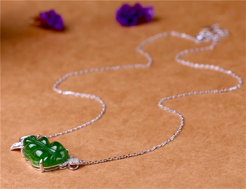 

New S925 Silver Inlay Chinese Green Jade Leaf Shape Pendant Clavicle Chain
