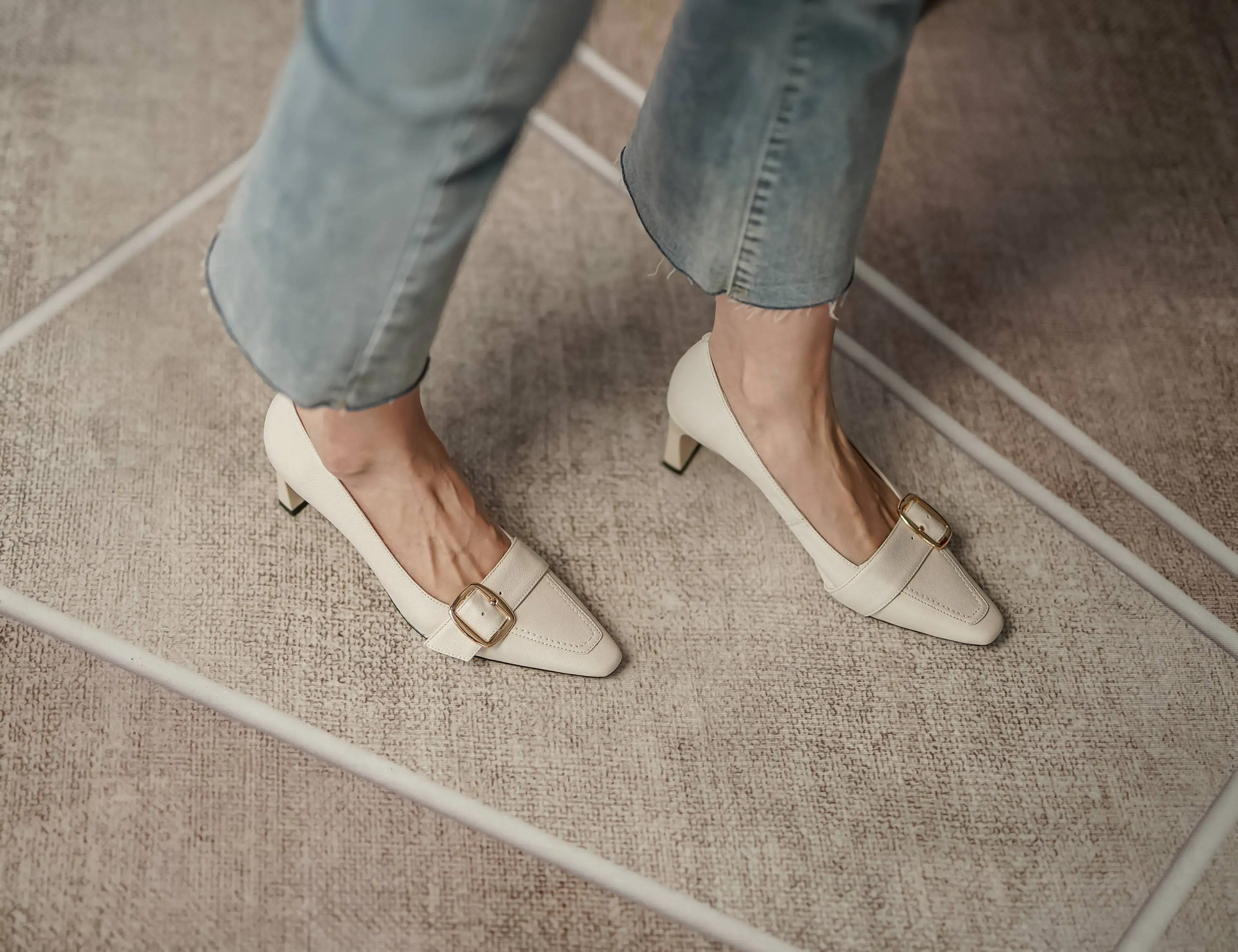 

Krazing Pot korean girls full grain leather buckle decorations square toe high heels slip on fashion beauty lady women pumps L30