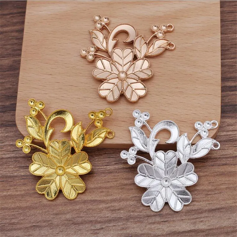 

SIXTY TOWFISH 5 Pieces DIY Jewelry Accessories 48*53mm Alloy Ancient Retro Style Materials Flower Charms