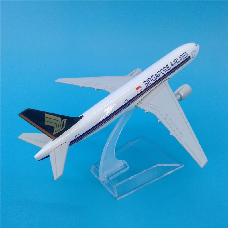 

16cm Airplane Model Singapore Airlines Boeing 777 Simulation Metal Diecast Alloy Plane Kids Toys