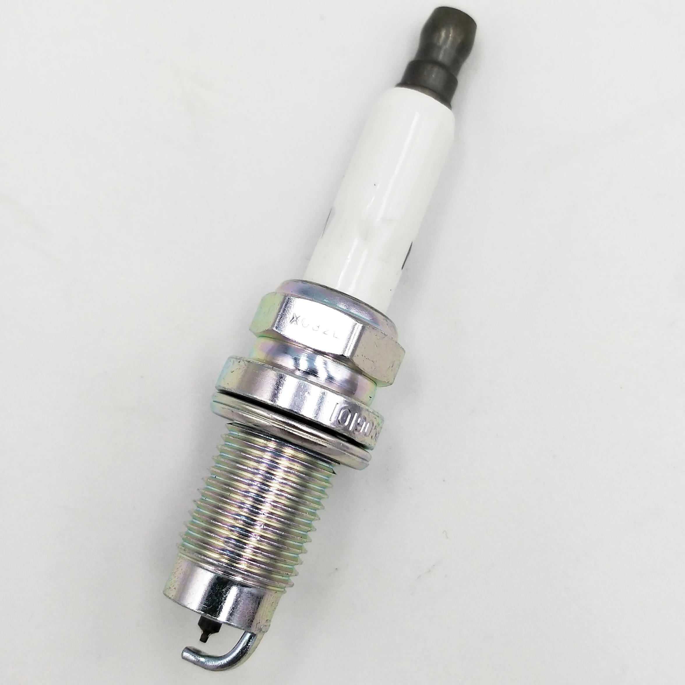 4 шт. Горячая 101905626 PZFR6R Свеча зажигания для Volkswagen Audi