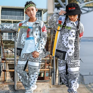 Детские танцевальные костюмы в стиле хип-хоп для мальчиков и девочек, модный топ с принтом, штаны, одежда для уличных танцев, детская одежда для выступлений DN4589