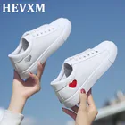 HEVXM 2019 Осенняя женская обувь, модная Новая женская обувь из искусственной кожи, Дамская дышащая повседневная обувь на плоской подошве с милым сердцем, белые кроссовки
