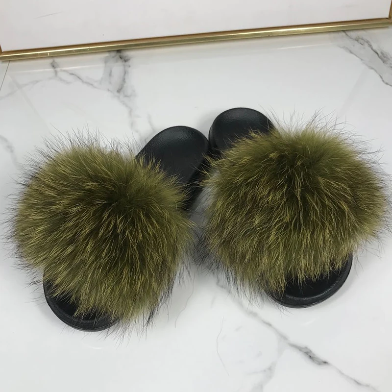 Женские меховые шлепанцы сланцы из натурального меха енота пушистые тапочки