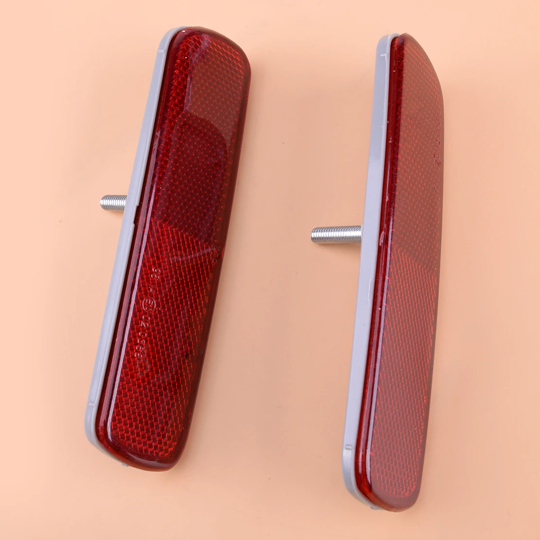 

1Pair Rear Tail Bumper Reflector Stop Brake Light Lamp Fit For Toyota Land Cruiser Lexus LX470 1998 1999 2000 2001 2002-2007