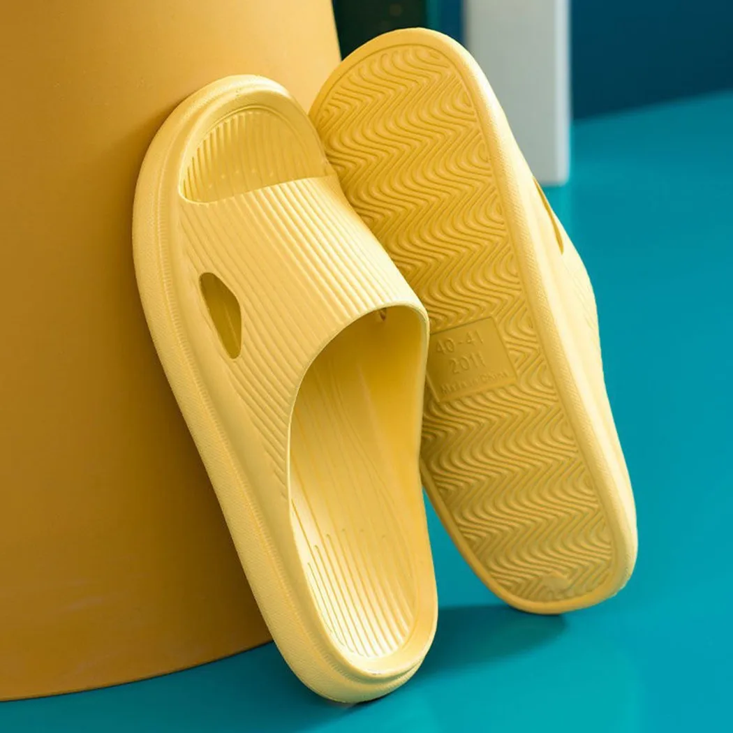 

Sandals Ultra-Soft Slippers Extra Soft Cloud Shoes Anti-Slip Sandals Male / Female Injection Shoes Thickened EVA Anti-skid Shoes