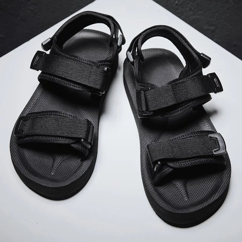 

High Quality Designer Shoes For Men Soft Wear-resistant Flip Flop Light Outdoor Slippers Casual Sandals Men's Summer