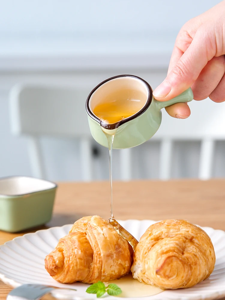 

Ceramic saucer household creative personality lovely commercial dipping sauce vinegar seasoning saucer