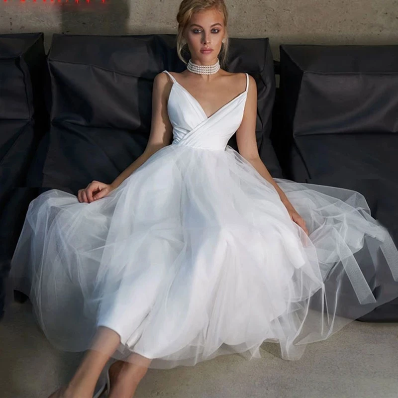 

Short Wedding Dresses White For Women Satin Knee Length With Crystal Beading Bridal Gowns With Simple Scalloped Cap Sleeve 2021