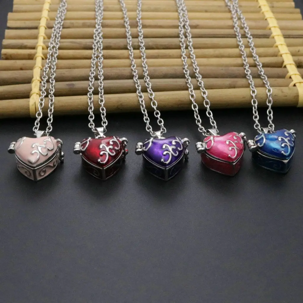 

2021 New Designer Charms Vintage Fashion Copper Necklace That Can Be Opened Women's Necklace Temperament Jewelry Wholesale