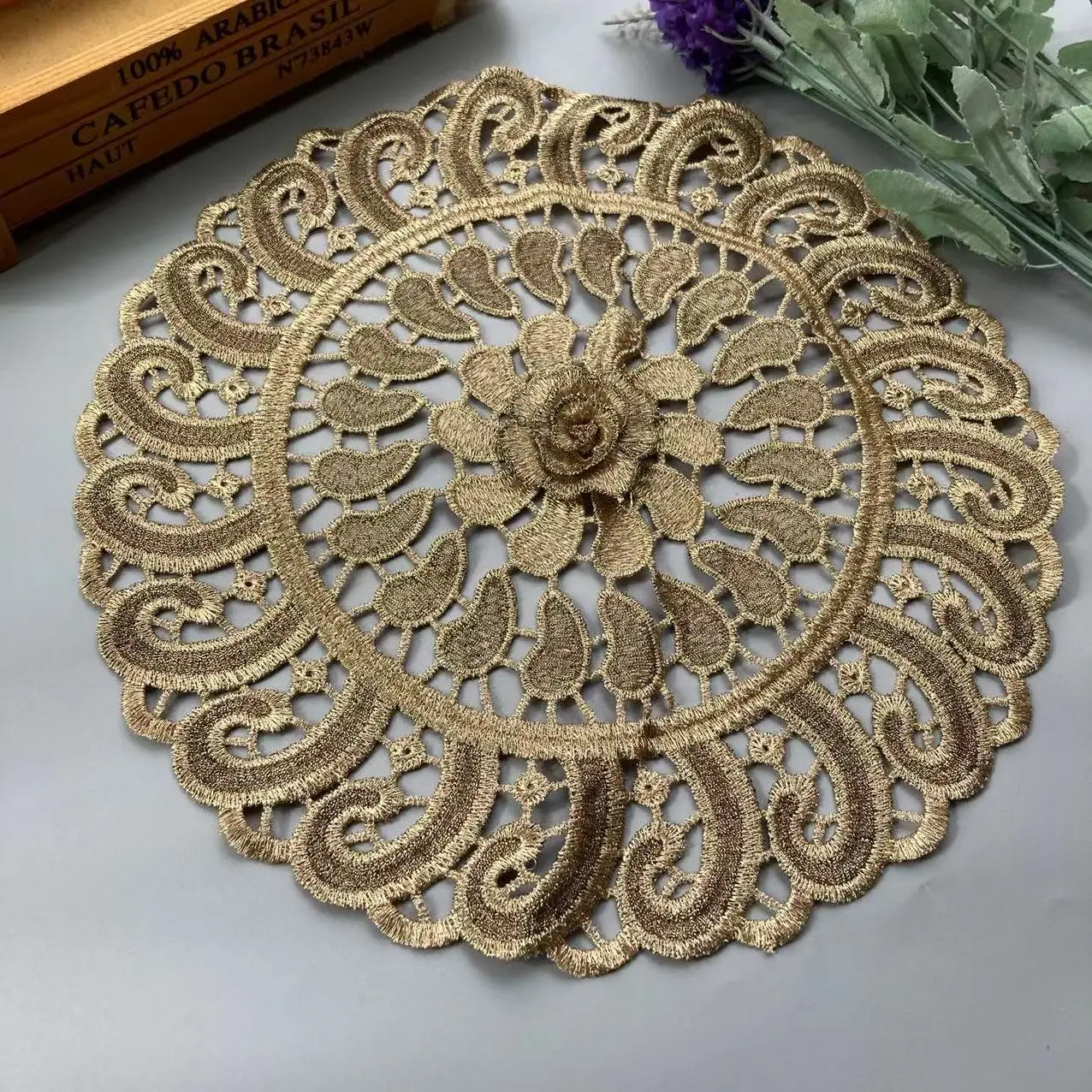 

Lace Round 28CM Gold 3D Embroidery Table Place Mat Christmas Pad Cloth Placemat Cup Mug Wedding Tea Coaster Napkin Doily Kitchen