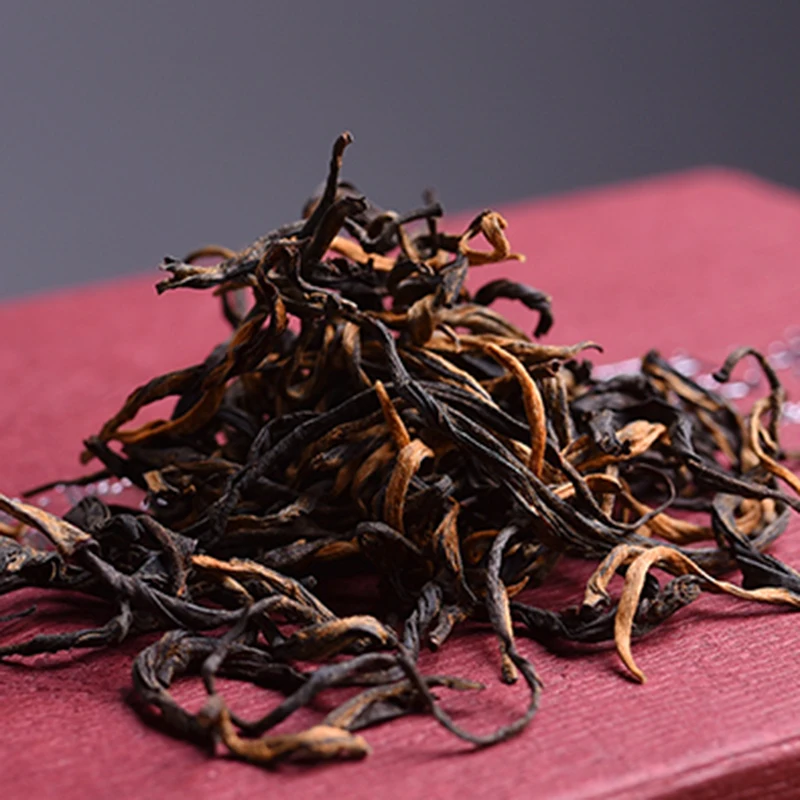 2019 год чай специального класса Dian Hong Tea 200 г Yunnan Lincang Feng Qing старые деревья