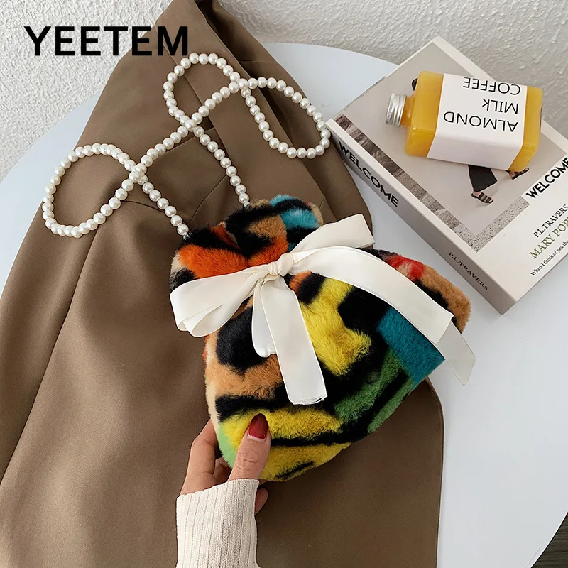 

Autumn Winter Tiger Pattern Contrast Black White Soft Plush Lady Bags One Shoulder Messenger Bag Plush Chain Makeup Bucket Bag