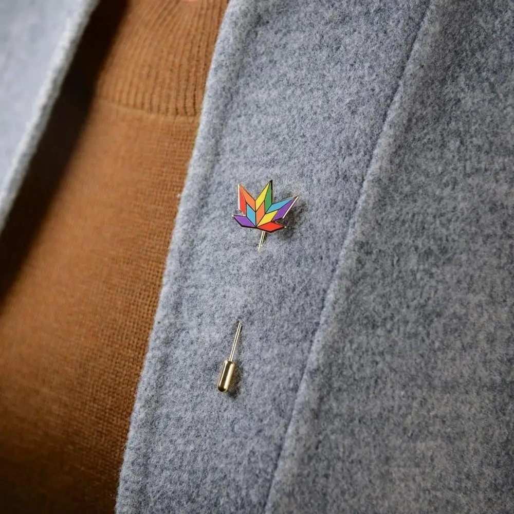 ABC025 ЛГБТ дизайн Радуга кленовые листья булавки брошь Металлическая Булавка для