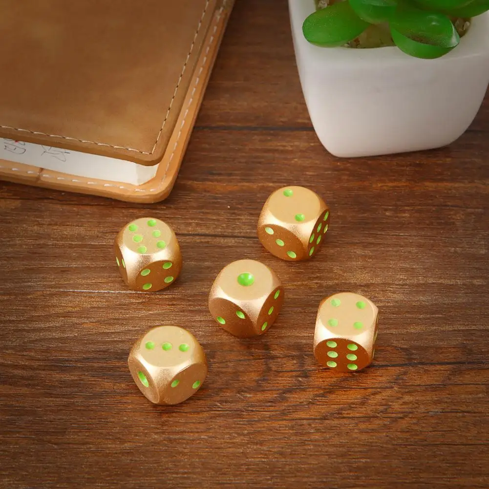 

5PCS Game Dice Aluminum Ally Game Dice Night Luminous Dice Poker Party Game Toy For Table Board Game