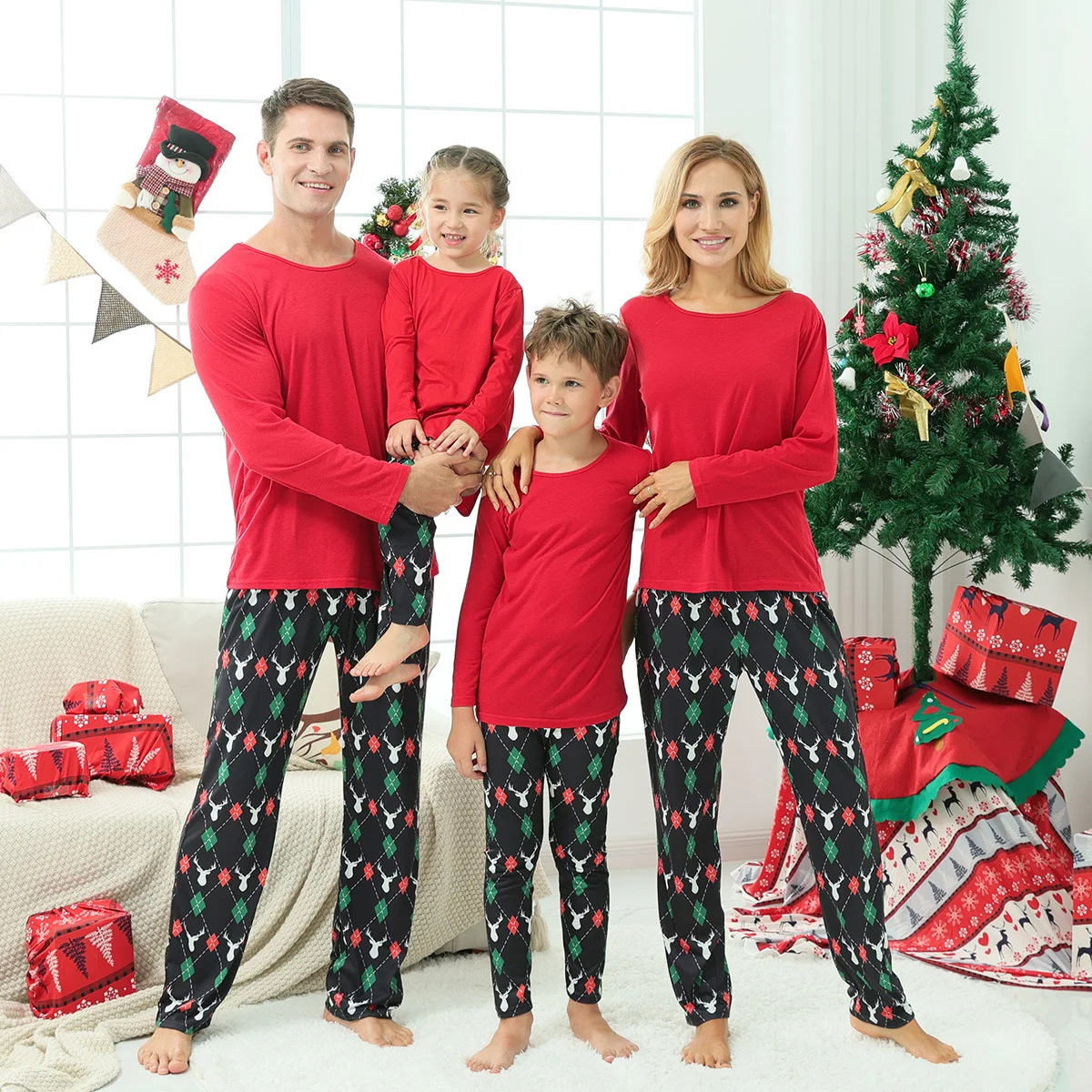 

Christmas Family Matching Pajama Sets Red Mother Daughter Father Son Outfits Sleepwear Xmas Homewear Pyjamas Clothes