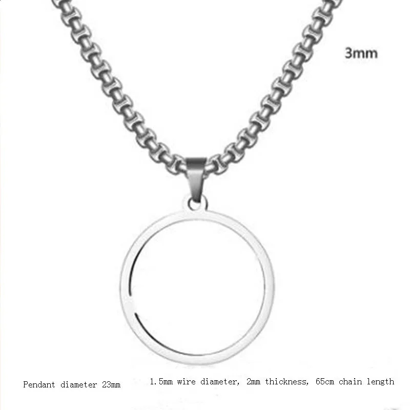 

Korean Hip-Hop Handsome Titanium Steel Round Brand Fashion Lovers Necklace Hollow-Out Street to Woman's Party Gift Contracted