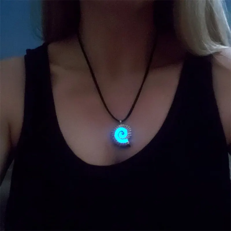 Женское украшение в виде спиральной раковины|Ожерелья с подвеской| |