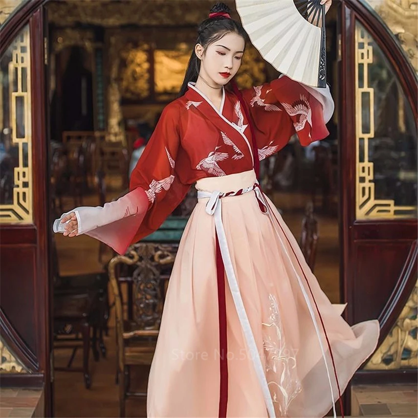 

Традиционная китайская одежда ханьфу для женщин и девушек, костюм для выступлений на сцене и народных танцев, постепенное газовое платье с ...