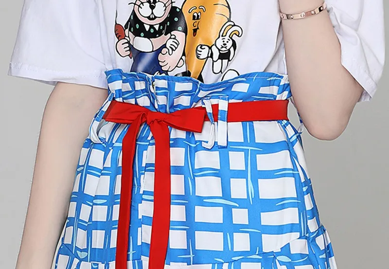 

2021 summer fashion women loose casual T-shirt + positioning printing high waist skirt two-piece sets